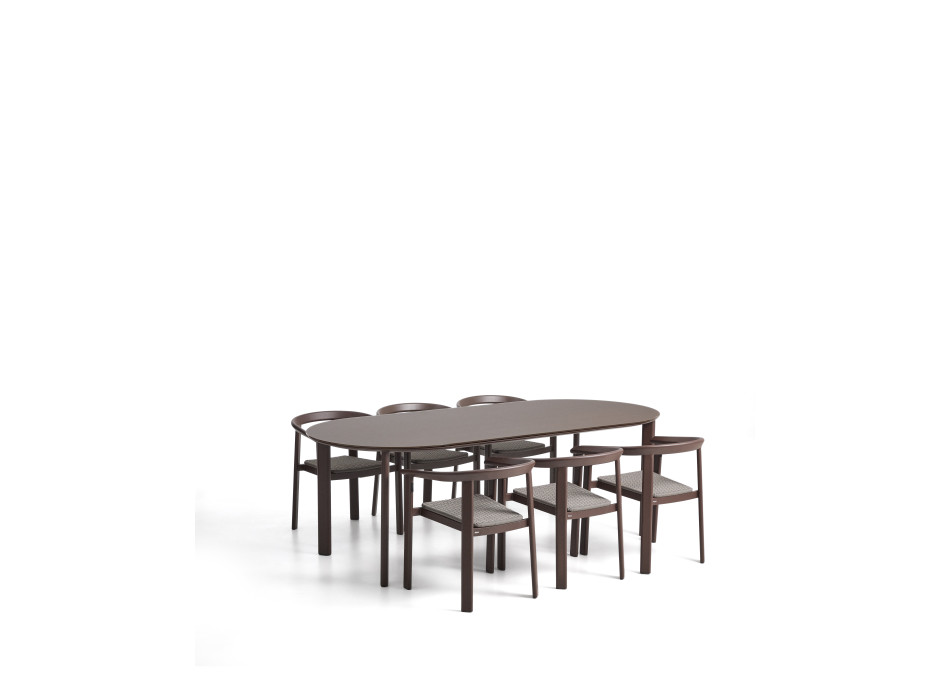 Das Erice-Set besteht aus 6 stapelbaren Stühlen aus Aluminium und Seil sowie einem Tisch aus Aluminium und gehärtetem Glas.