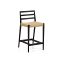 Analy-Hocker mit Rückenlehne aus massiver Eiche in Schwarz und 65 cm Sitzfläche aus 100 % FSC-zertifiziertem Seil