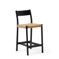 Yalia-Hocker mit Rückenlehne aus massiver Eiche in Schwarz und 65 cm Sitzfläche aus 100 % FSC-zertifiziertem Seil