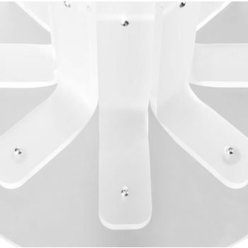 Věšák na kabáty v obchodě Manhattan Emporium 