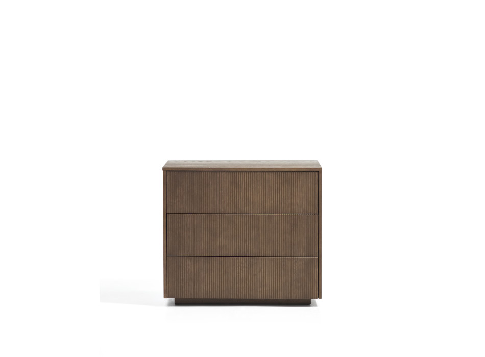 Komoda Helvine se 3 zásuvkami z jasanové dýhy s ořechovou povrchovou úpravou 90 x 78 cm FSC 100%