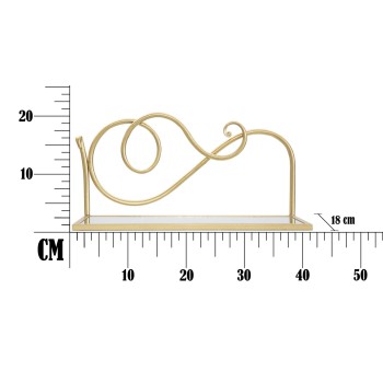 Pár polic na noční stolek