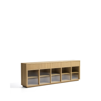 Příborník Helvine s 5 dvířky a 5 zásuvkami z dubové dýhy a tvrzeného skla 242 x 80 cm FSC 100%