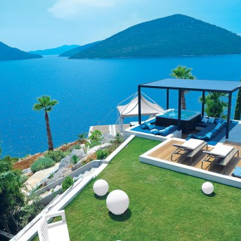 ATMOSFÉRNÍ LAMPA SERRALUNGA 