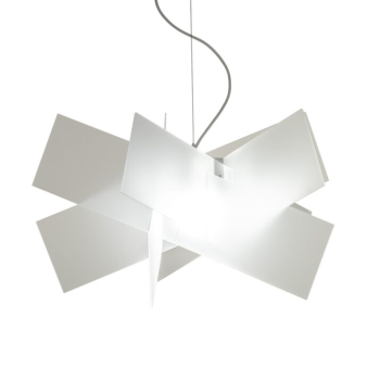 Lampa v obchodním centru Kartika