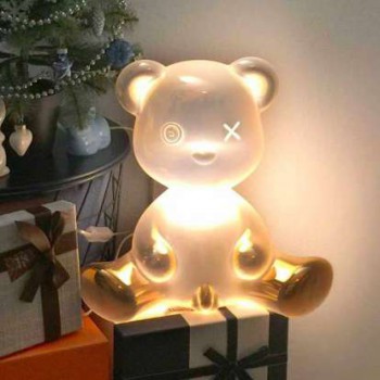 LAMPA TEDDY BOY S KOVOVÝM POVRCHEM A KABELEM 24002 QEEBOO