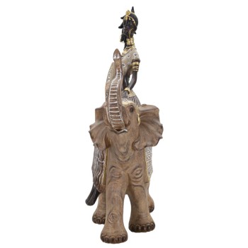 Kmen Masajů se slonem