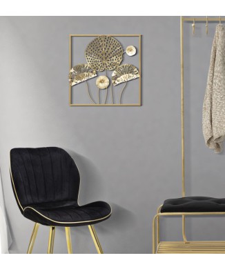 ŽELEZNÝ PANEL SE ZLATÝMI KVĚTINAMI