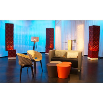 Křeslo UNI-KA 599 ET AL s dřevěnými nohami