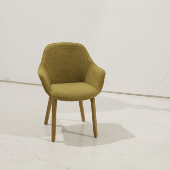 Židle Aleli z ovčí kůže