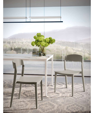 Židle MIRA z polypropylenu od Ingenia Casa