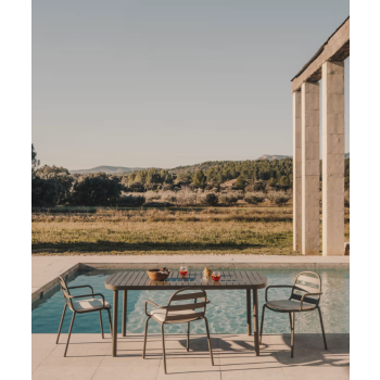 Židle Joncols z lakovaného hliníku THE SHAPE