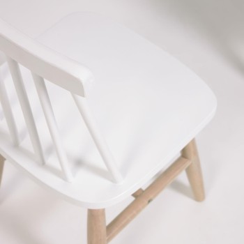 Dětská židlička Tressia z masivního dřeva a gumy