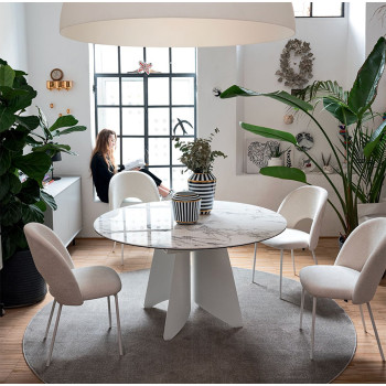 Židle Tuka se střední dírkou CB2306 Connubia