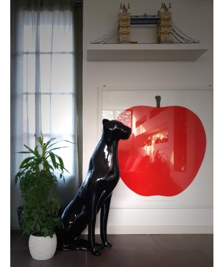 Socha Kiry z lakovaného pantera od Candyslabu