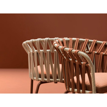 Poltroncina EMMA CROSS di Varaschin