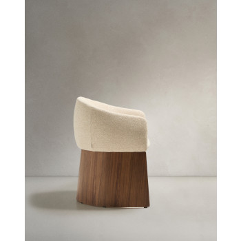 Sedia Bosca in ciniglia beige e impiallacciatura in noce FSC 100%