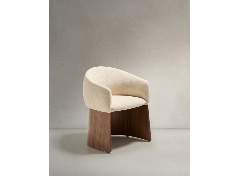 Sedia Bosca in ciniglia beige e impiallacciatura in noce FSC 100%