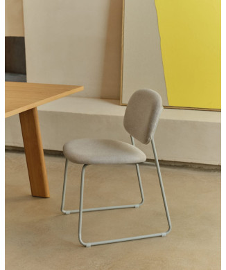 Sedia Meli in ciniglia beige e struttura in metallo beige FSC Mix Credit