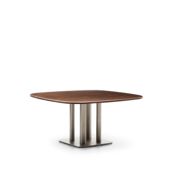 Tavolo Melvar in impiallacciato di noce e gambe con base in acciaio inox spazzolato 150 x 150 cm