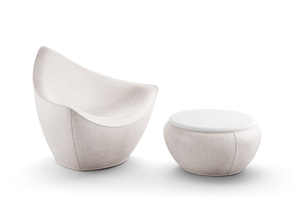 Vela Armchair di Plust