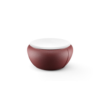 Vela Armchair di Plust