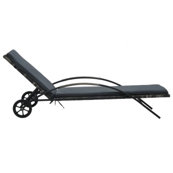 Liggestole med polyrattanbord