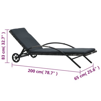 Liggestole med polyrattanbord