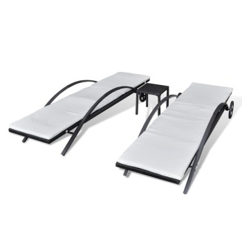 Solsenge med polyrattanbord