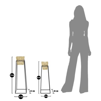 PAR FIRKANTEDE VASER