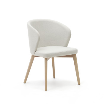 Darice stol i beige chenille og massivt bøgetræ med en naturlig FSC 100% finish
