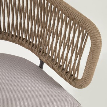 Nadin stol i beige reb og ben med forzinket stål