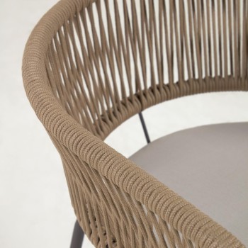 Nadin stol i beige reb og ben af zinkbelagt stål og ben af zinkbelagt stål