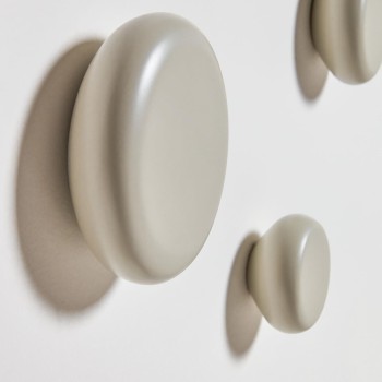 Nadue sæt med 3 bøjler i massivt bøgetræ