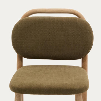 Helda skammel i grøn chenille og massiv eg FSC Mix Credit 65 cm