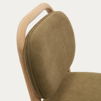 Helda skammel i grøn chenille og massiv eg FSC Mix Credit 65 cm