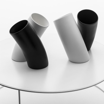 Abbraccio Vase Q157 Adriani & Rossi