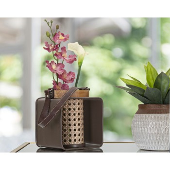 IJZEREN ROTAN LANTAARN