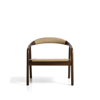 Derile fauteuil van massief eikenhout met walnootafwerking en beige papieren koord. FSC Mix Credit.