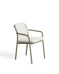 Stapelbare Linosa buitenstoel in groen aluminium met beige kussen.
