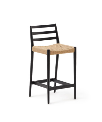 Analy kruk met massief eikenhouten rugleuning met zwarte afwerking en 7 cm touwzitting.