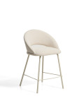 Bonali kruk in beige chenille met beige metalen poten FSC Mix Credit 65 cm
