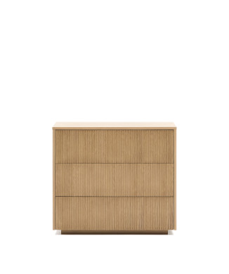 Mesa de cabeceira Helvine com 3 gavetas em folheado de carvalho, 90 x 78 cm, certificação FSC 100%.