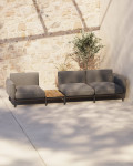 Sofá modular de exterior Sorells com 3 lugares e estofamento.