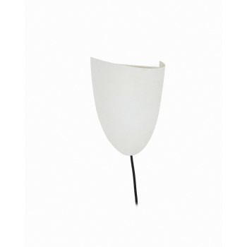 Luminária de parede Nibla em metal com efeito de argila branca.