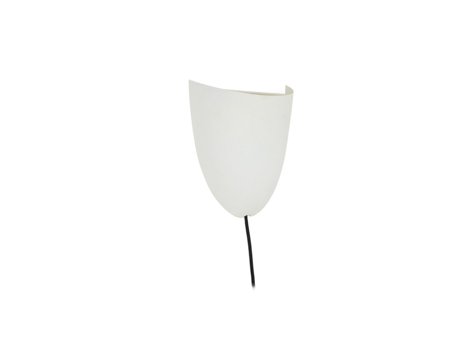 Luminária de parede Nibla em metal com efeito de argila branca.