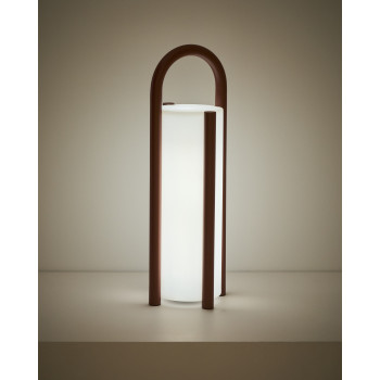 Luminária de mesa portátil grande Leros em polietileno e aço.