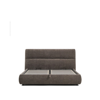Cama Dafra com capa removível em chenille marrom escuro e compartimento com abertura para colchão de 180 x 200 cm.