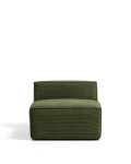Poltrona Blok em veludo cotelê verde grosso, 90 cm, certificação FSC Mix Credit.