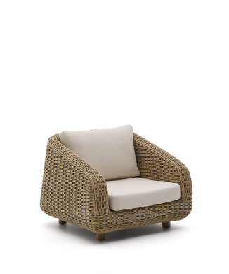 Poltrona Meria em rattan sintético e pés em madeira maciça de acácia 100% certificada FSC.